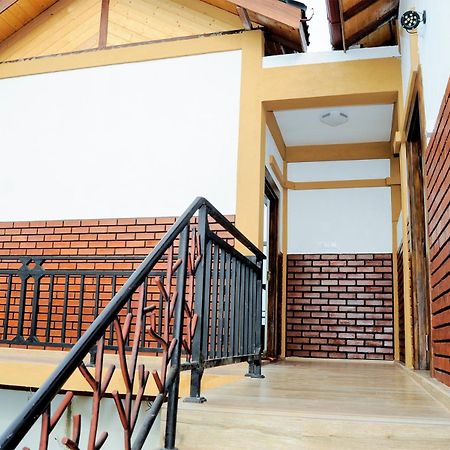 Woodycrest Hotell Trincomalee Eksteriør bilde