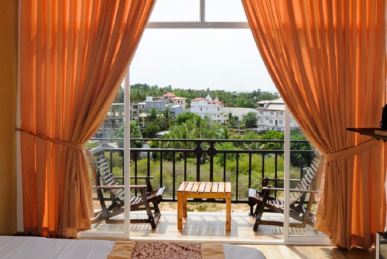 Woodycrest Hotell Trincomalee Eksteriør bilde